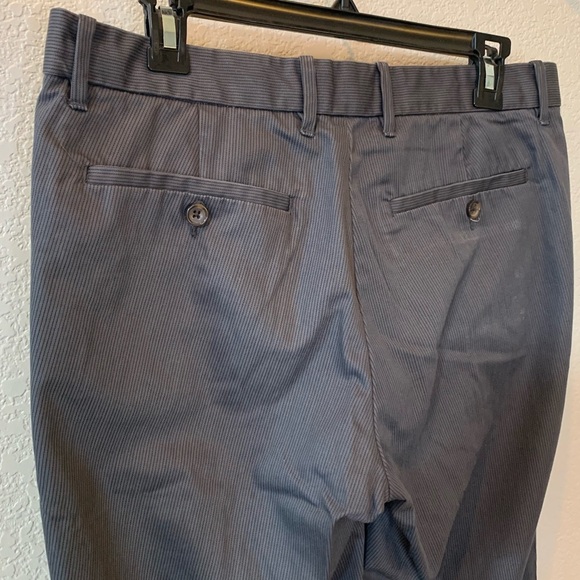 Gap Tailored Straight Fit Striped Grey Khakis - Picture 4 of 7